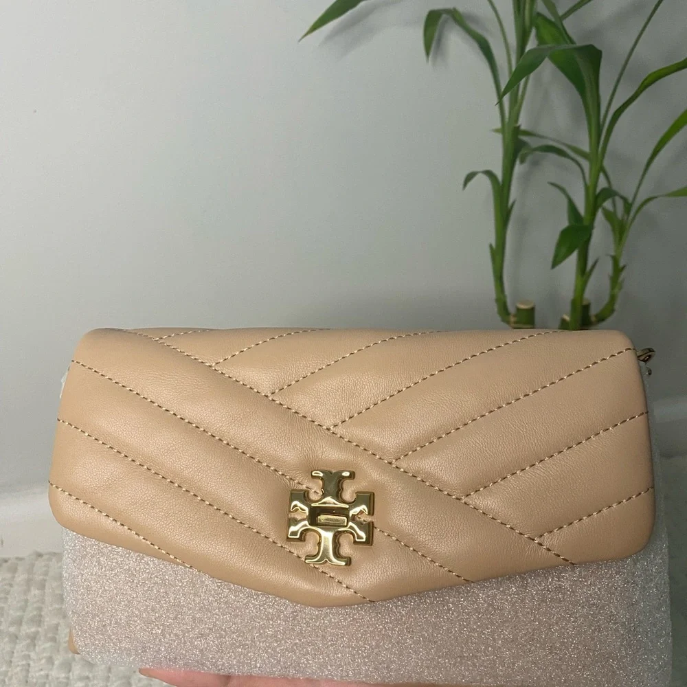 KIRA CHEVRON CHAIN WALLET - Picture 5 of 11